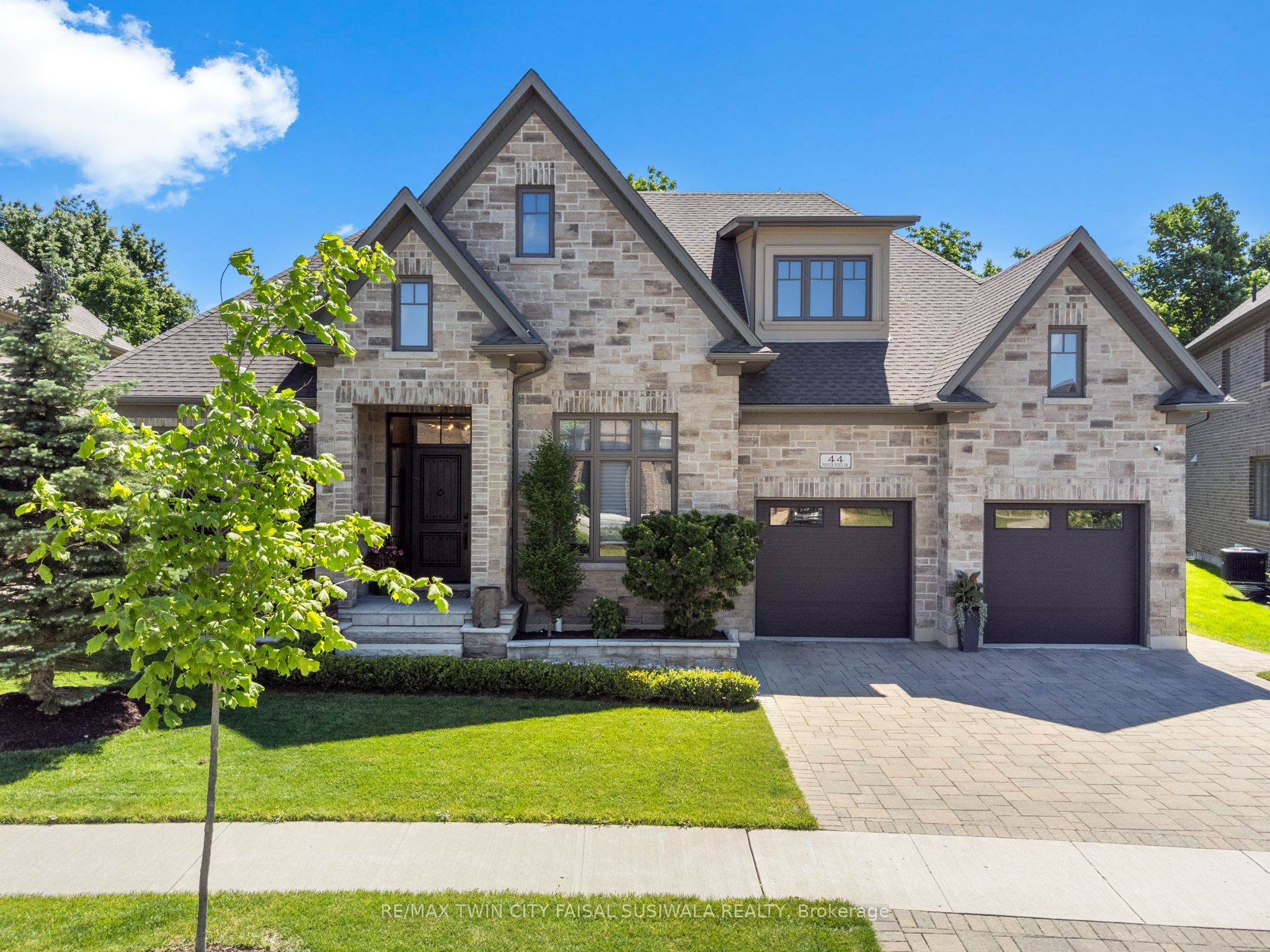 44 Pioneer Ridge Drive, Kitchener, ON N2P 0G6, Kitchener