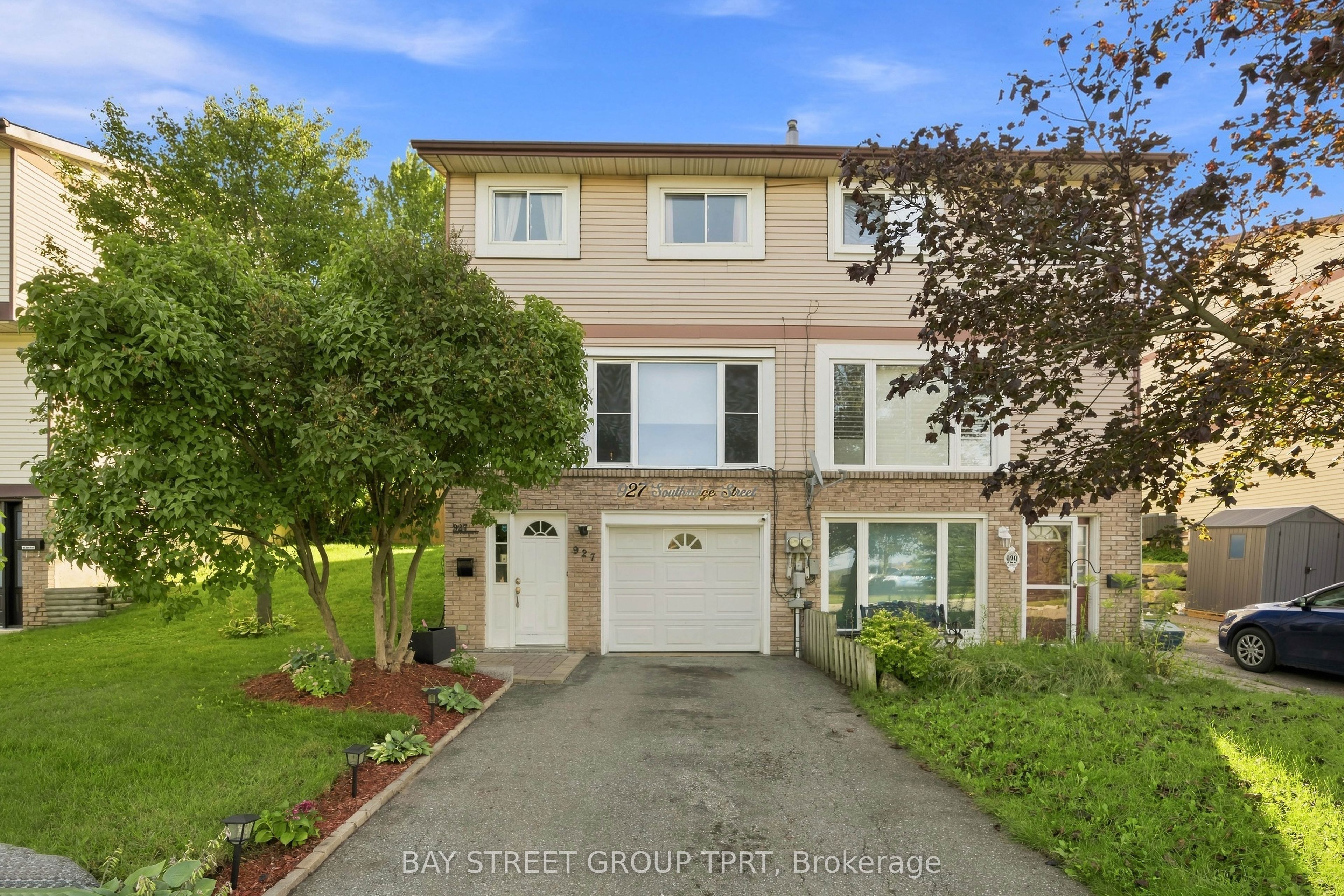 927 Southridge Street, Oshawa, ON L1H 8A4, Oshawa