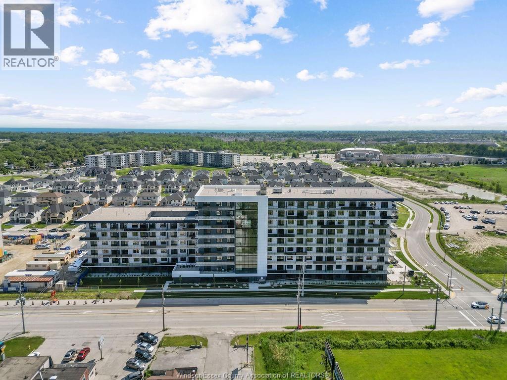 1530 LAUZON Unit 701