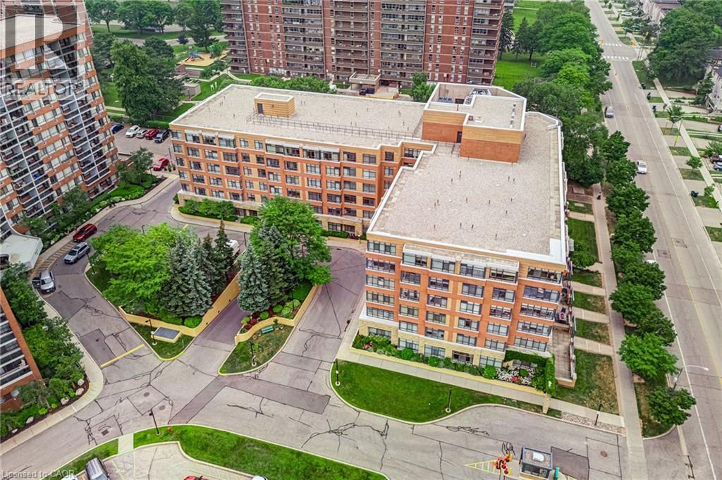 115 BONIS Unit 216