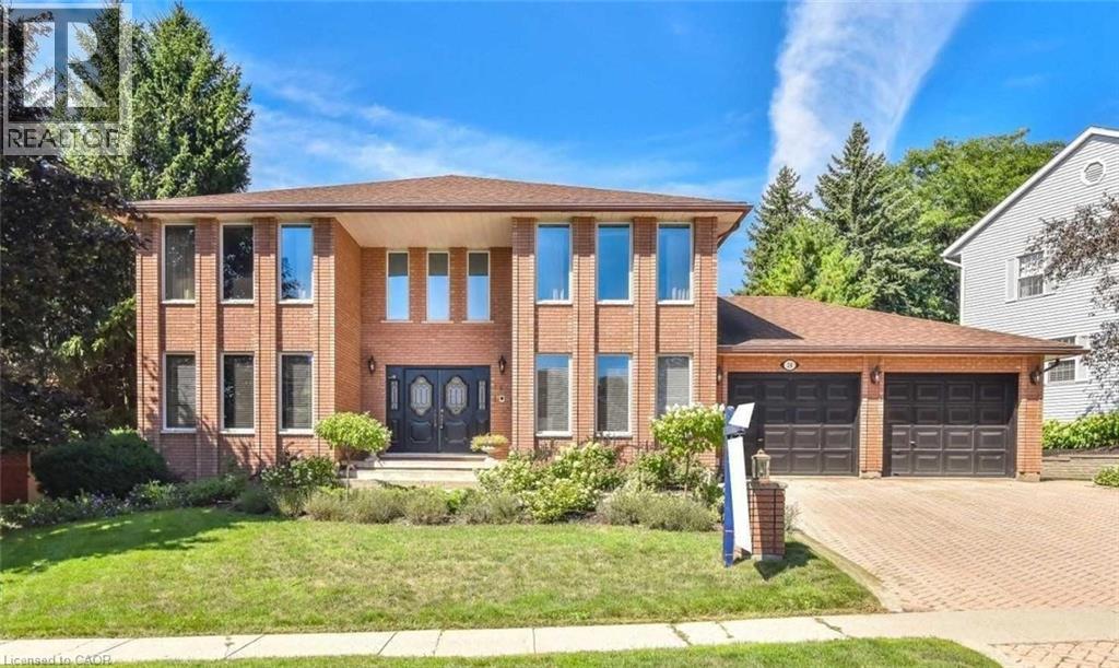 28 Walnut Drive, Guelph, ON N1E 4B3, Guelph