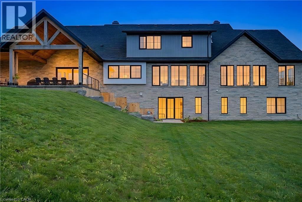 742 COUNTRY SQUIRE Road, Waterloo