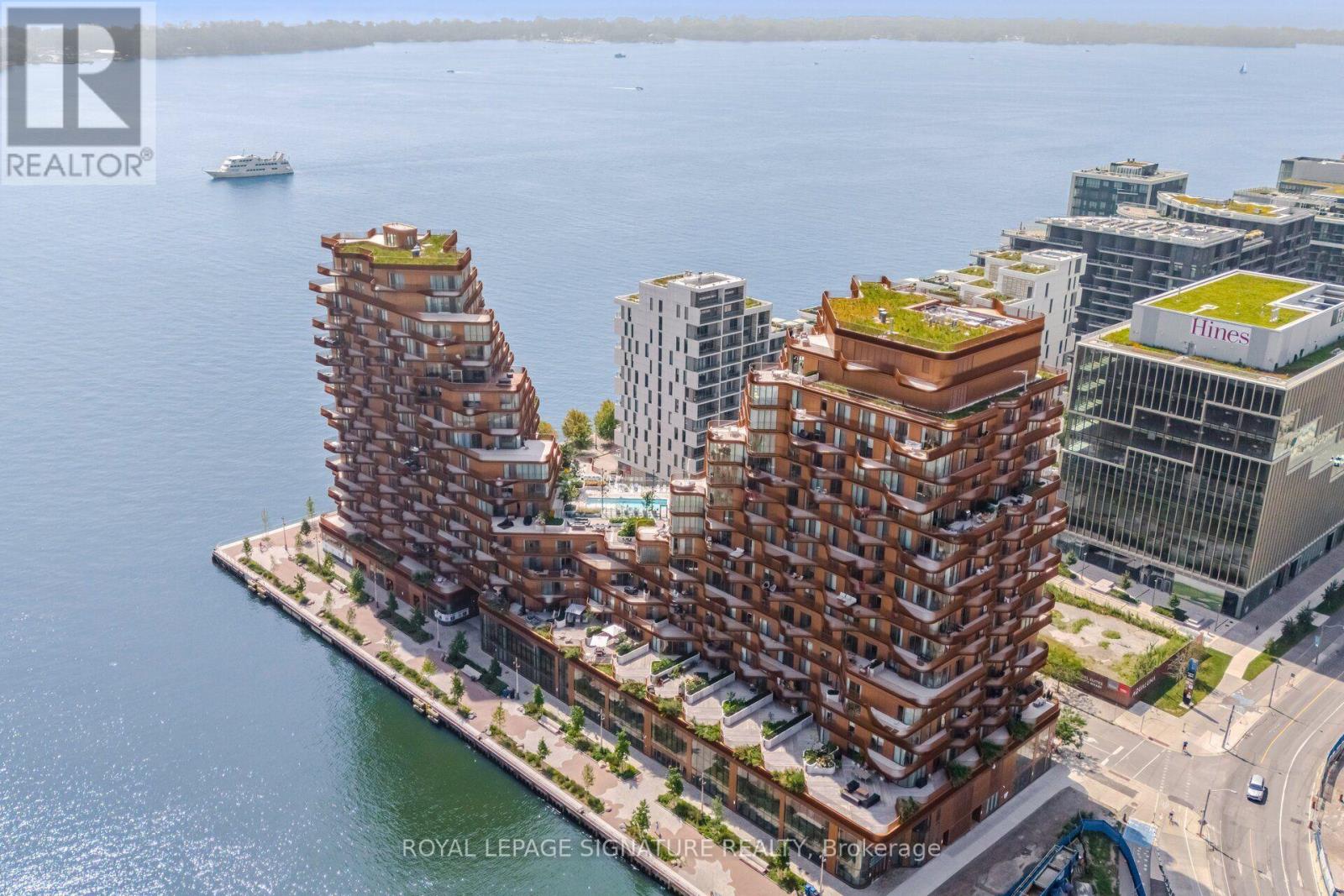 155 Merchant's Wharf Street W 411, Toronto, ON M5A 0Y4, Bradford