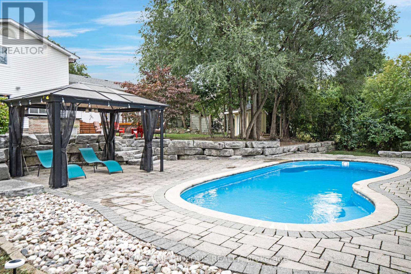 1872 Appleview Road, Pickering, ON L1V 1T8, Pickering
