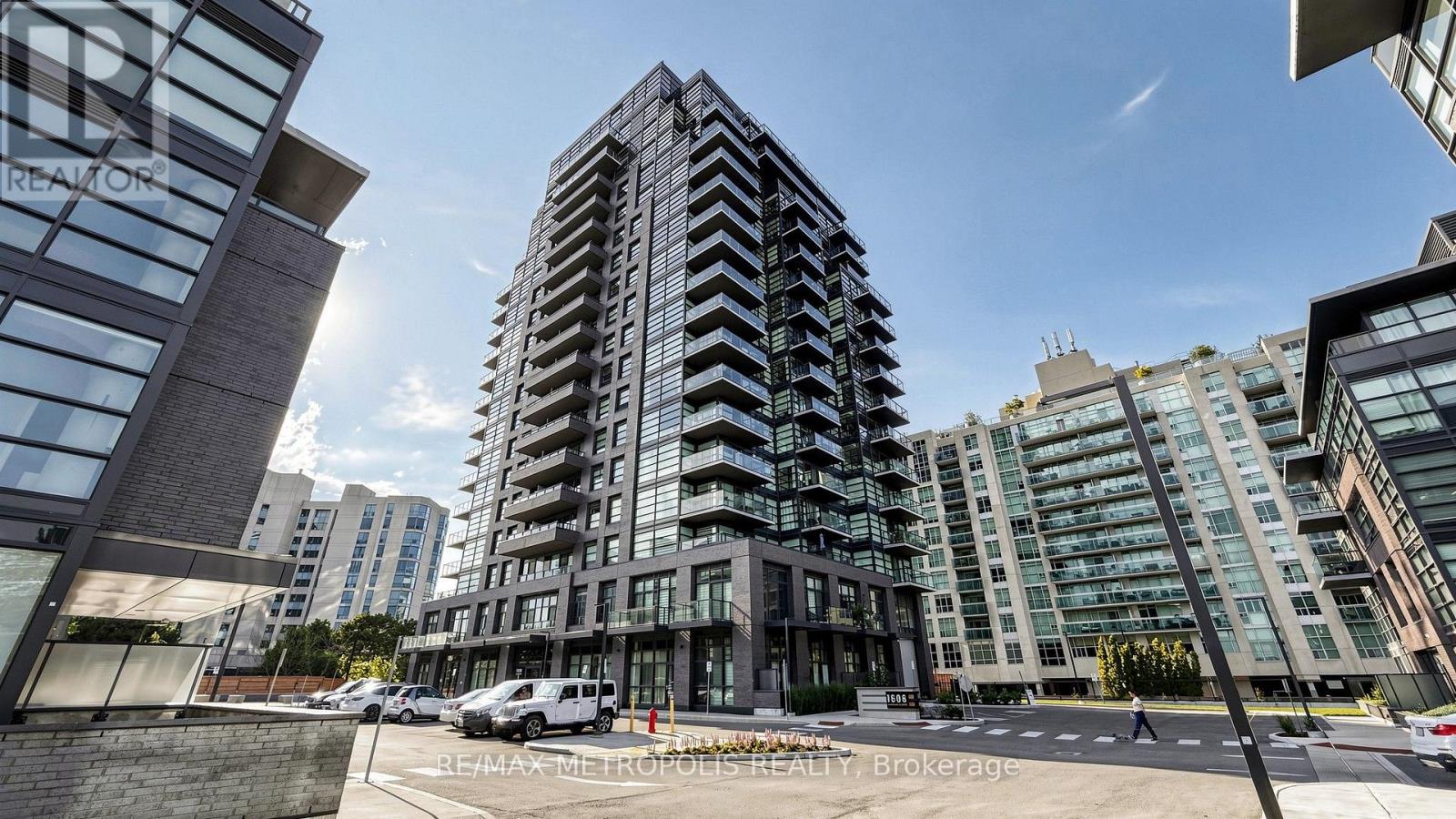 1606 Charles Street 1707, Whitby, ON L1N 0P1, Whitby
