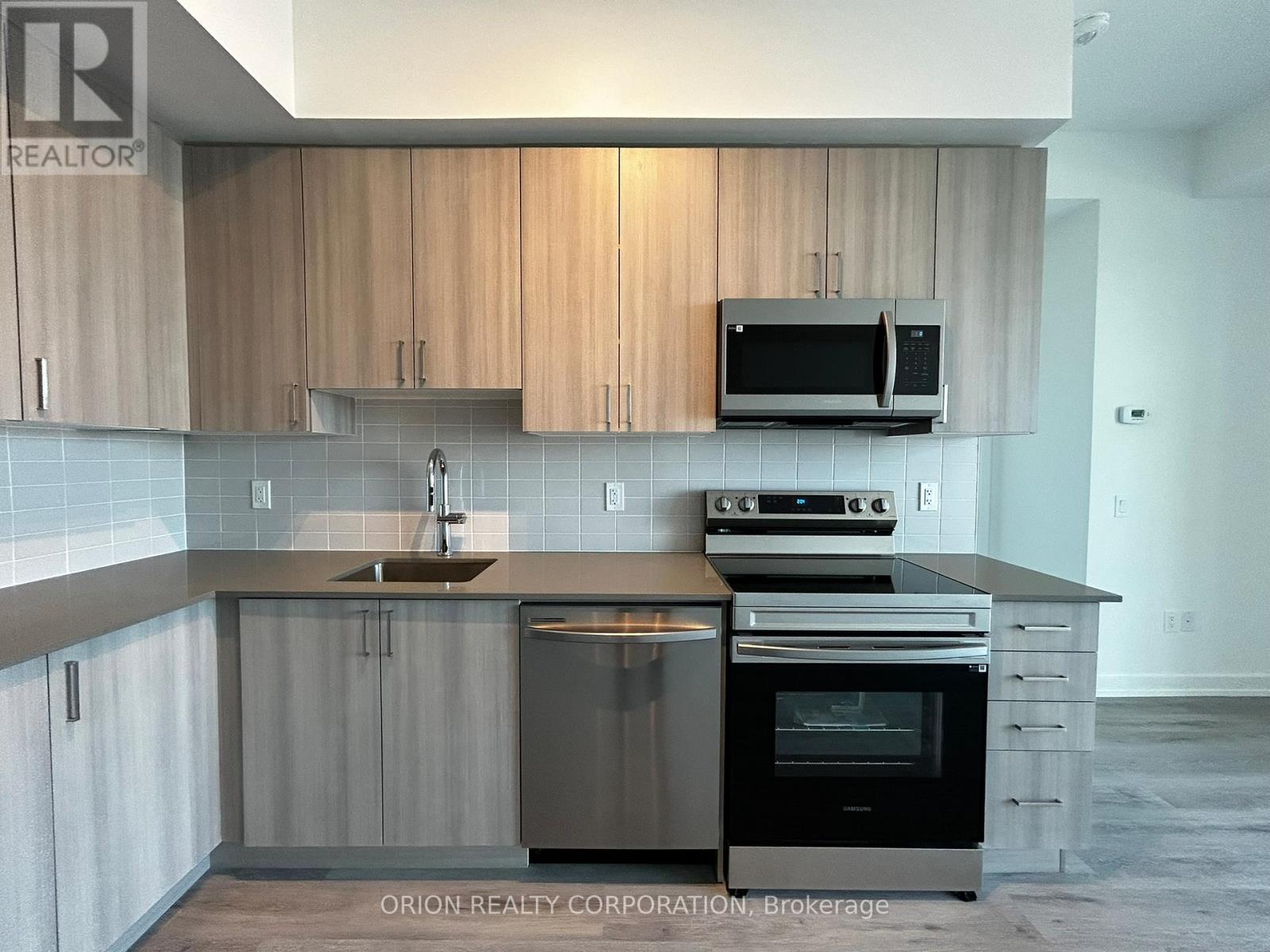 1455 Celebration Drive 2610, Pickering, ON L1W 0C3, Pickering