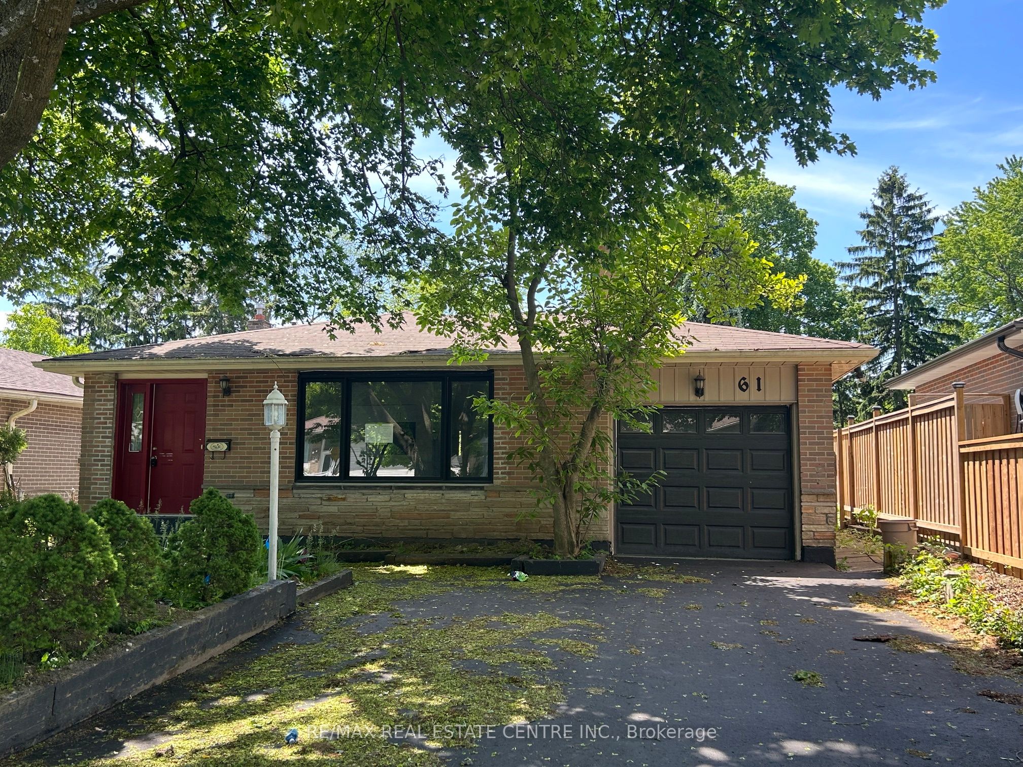 61 Romfield Circuit, Markham, ON L3T 3H4, Markham