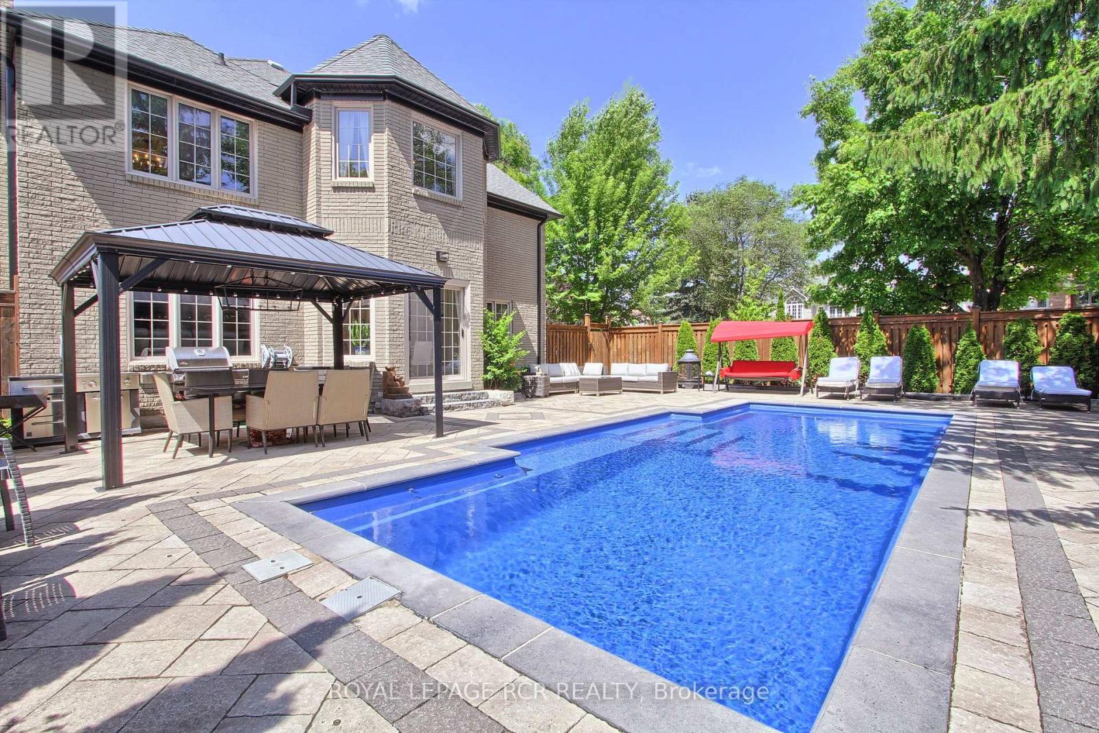 646 BROOKER RIDGE, Newmarket