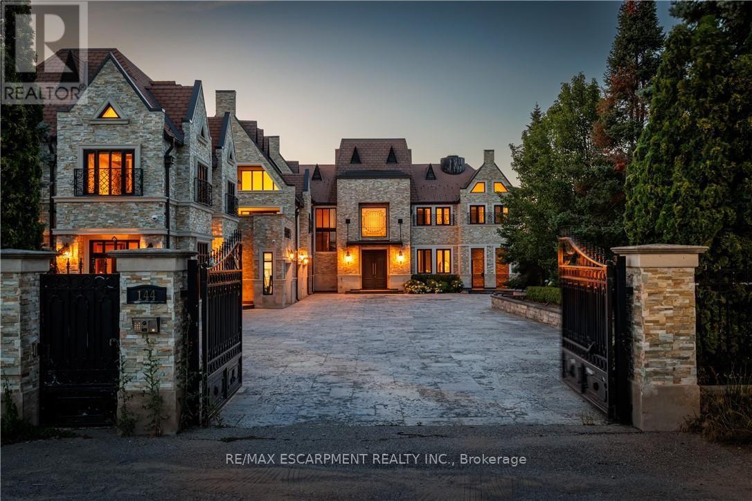 144 LAKE DRIVE E, Georgina