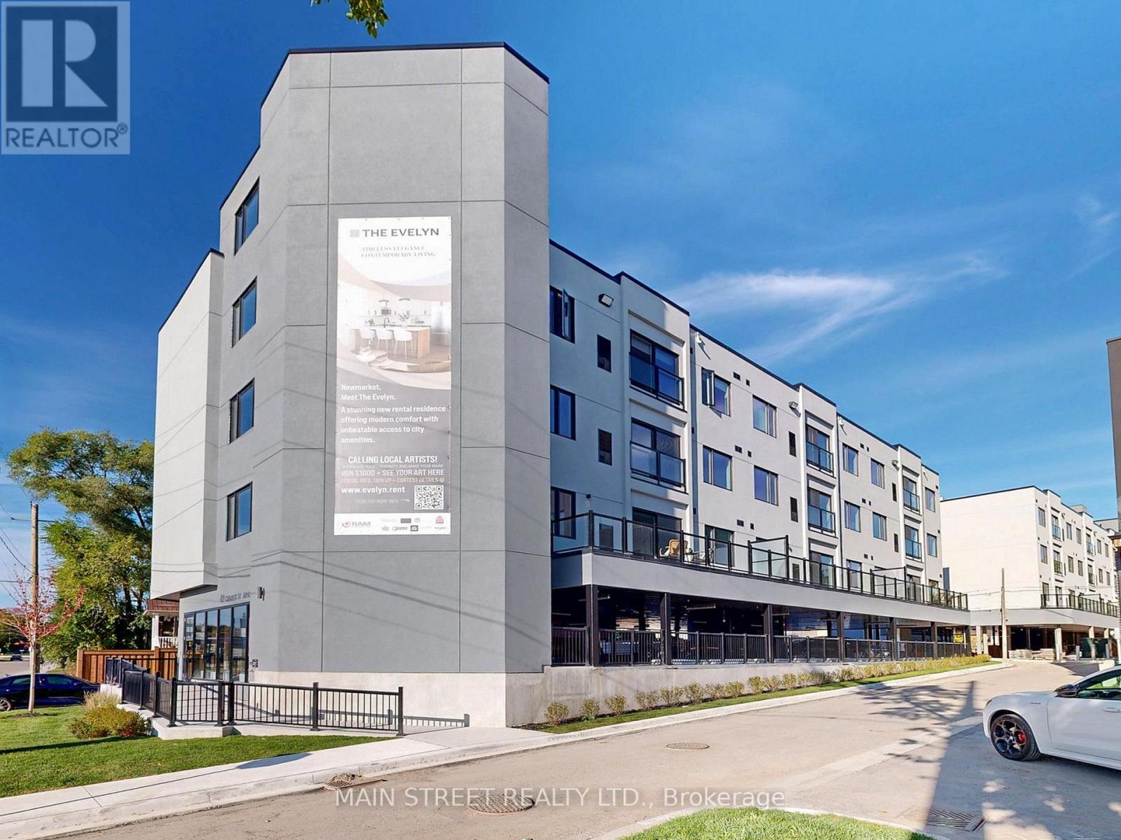 49 Charles Street 203, Newmarket, ON L3Y 3V7, Newmarket