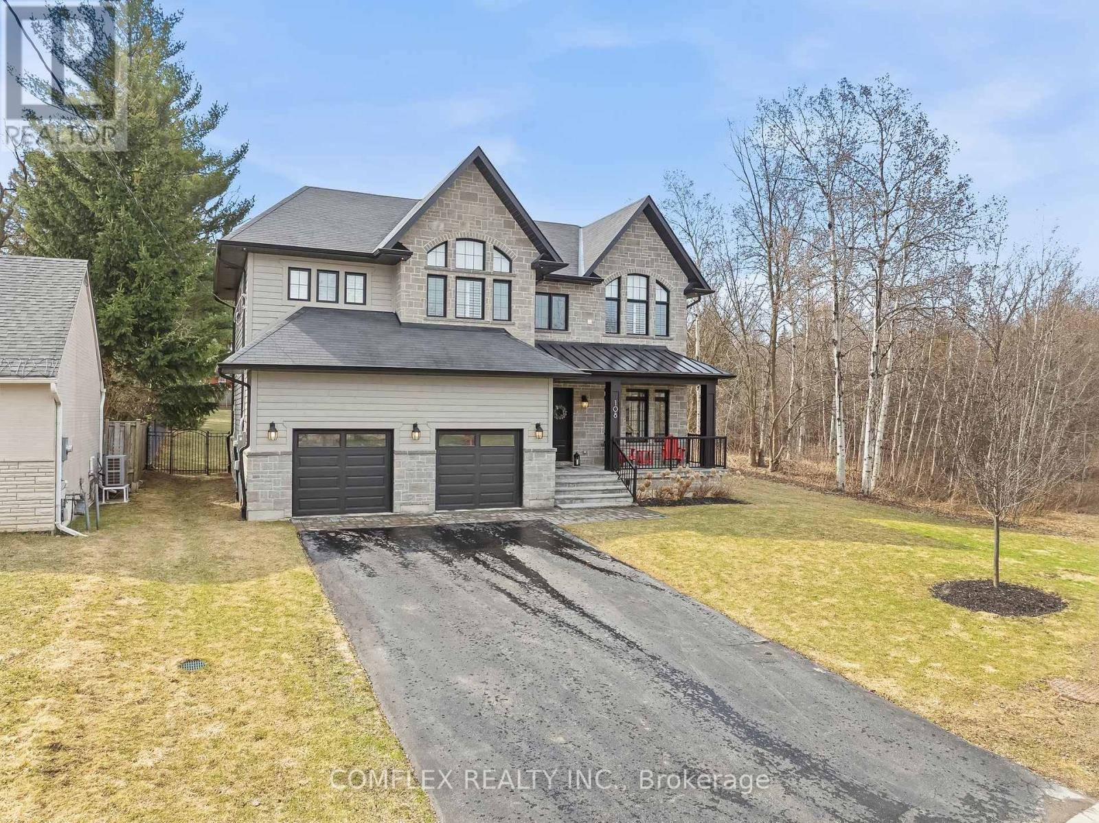 108 Avenue Road, Newmarket, ON L3Y 1N3, Newmarket