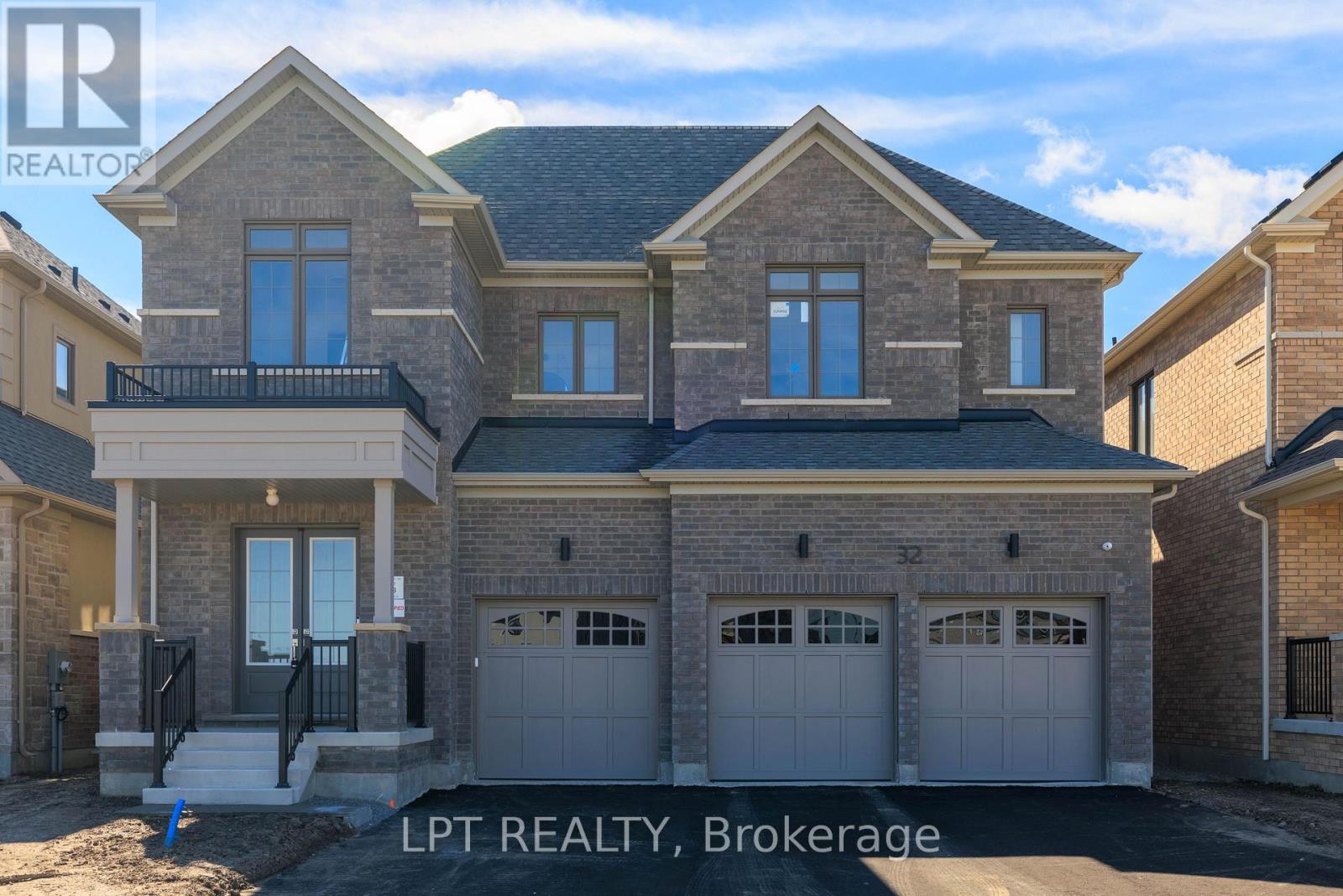 32 Max Bulmer Court, Georgina, ON L3X 3J9, Georgina