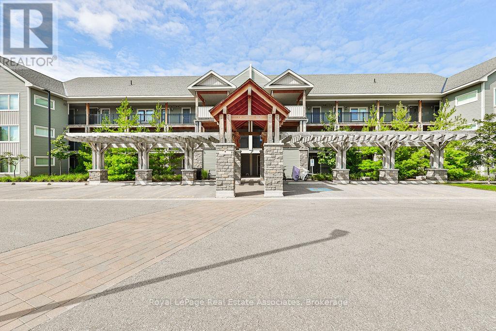 4 Anchorage Crescent 302, Collingwood, ON L9Y 0Y6, Collingwood