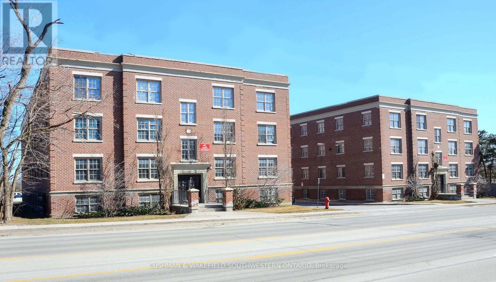 359-363 DUCKWORTH STREET, Barrie