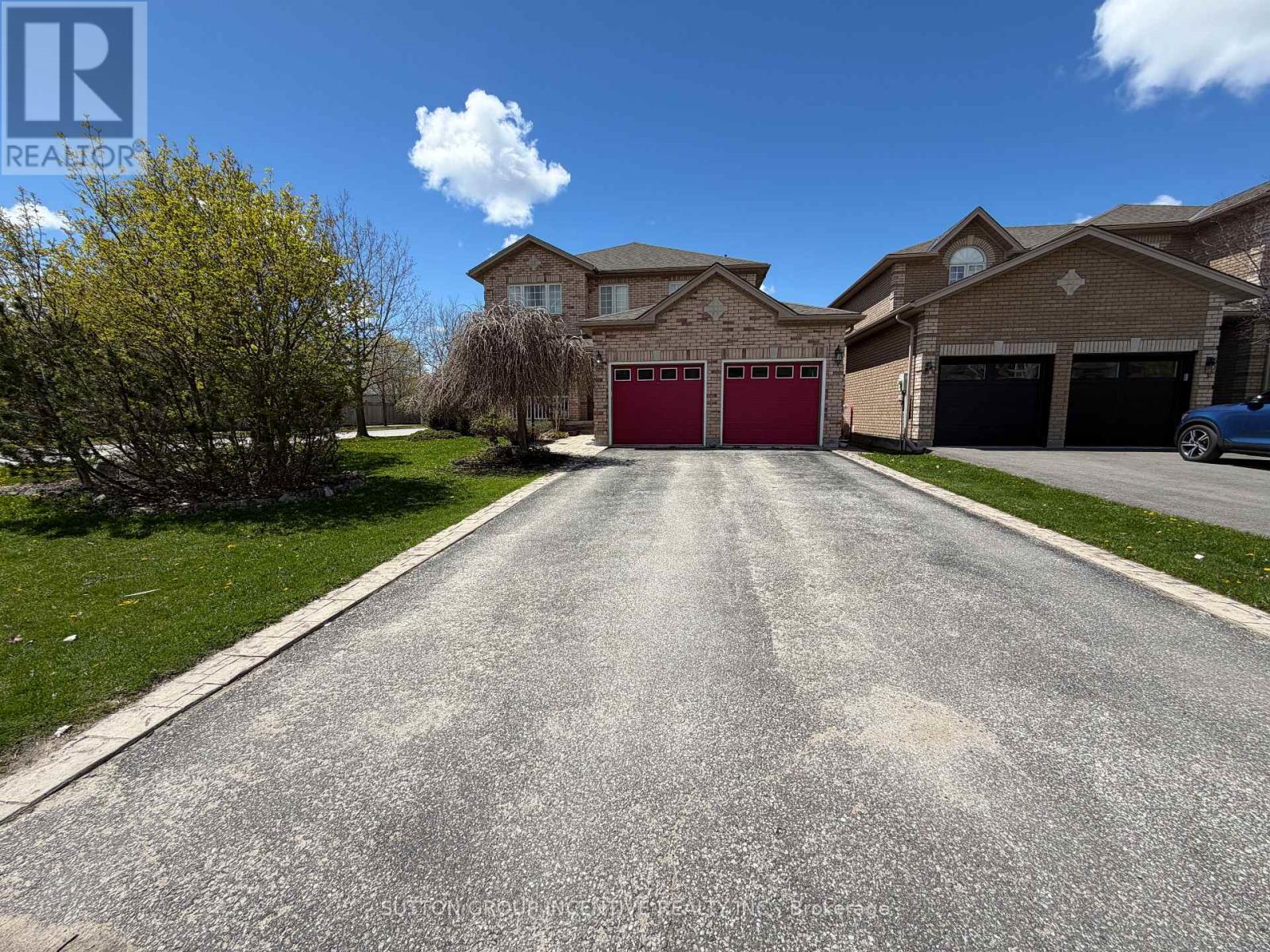1 Buman Court, Barrie, ON L4N 0L3, Barrie