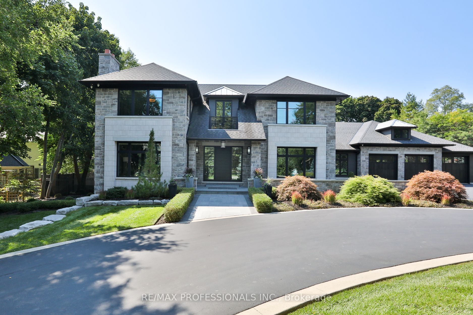 262 MAPLE GROVE DRIVE, Oakville