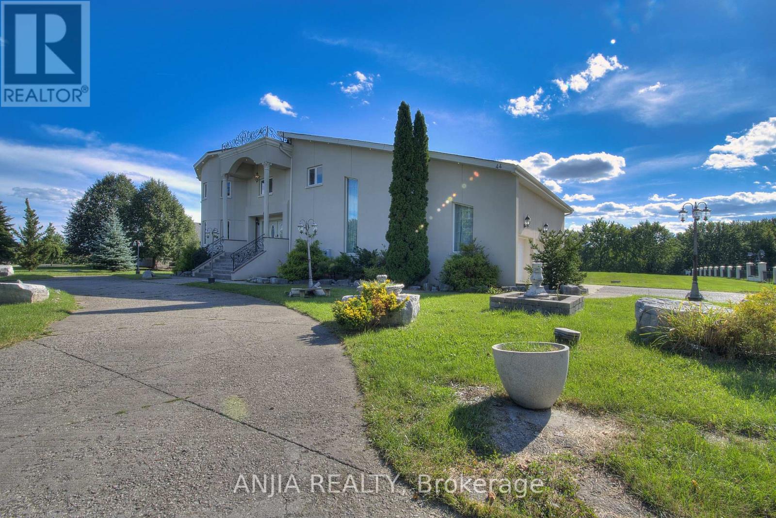 44 Bellini Avenue, Brampton, ON L6P 0E2, Brampton