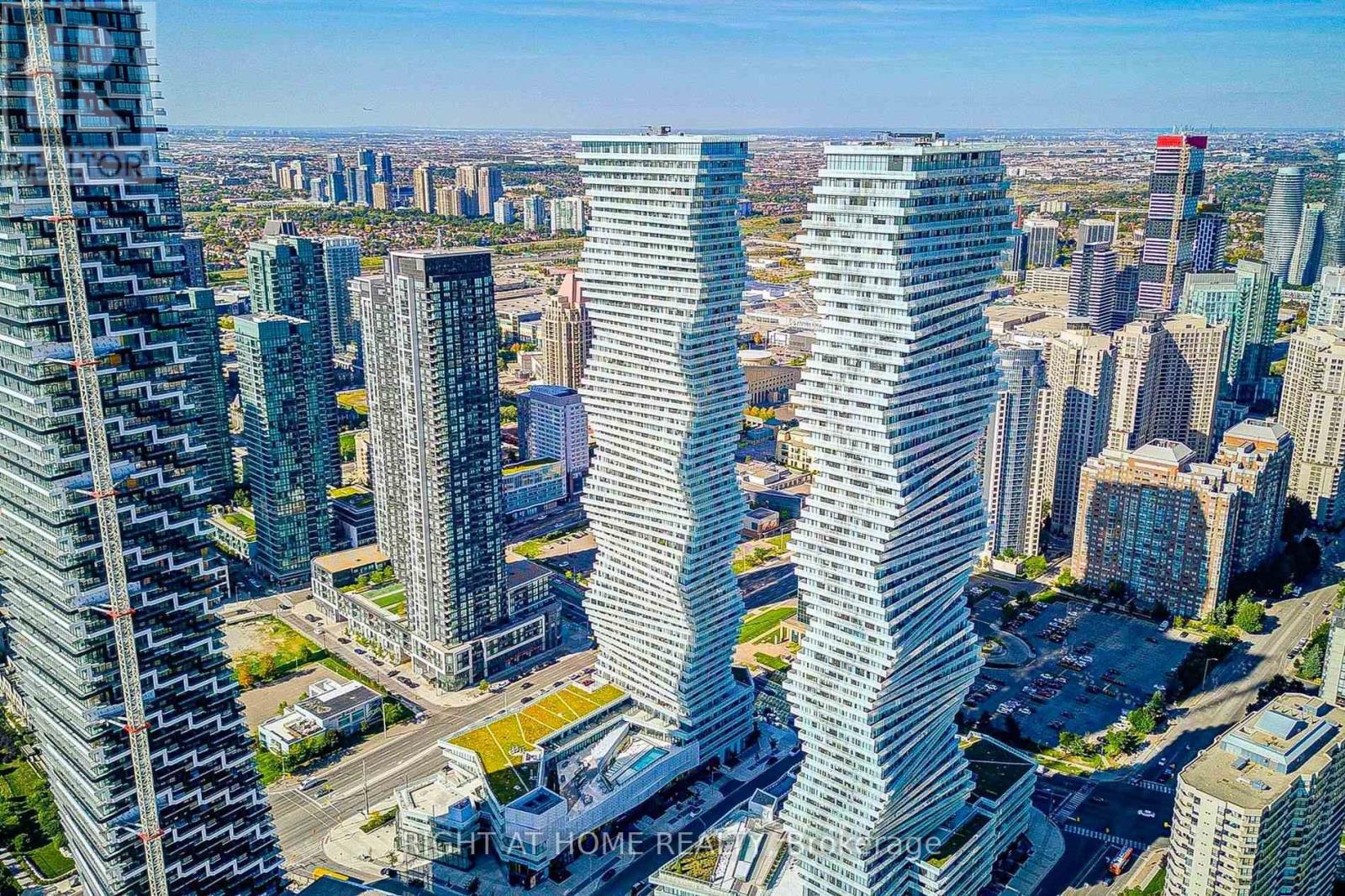 3900 Confederation Parkway 6001, Mississauga, ON L5B 0M3, Mississauga