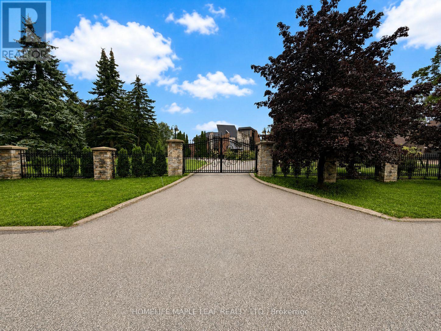 10 Edgeforest Drive, Brampton, ON L6P 0E1, Brampton