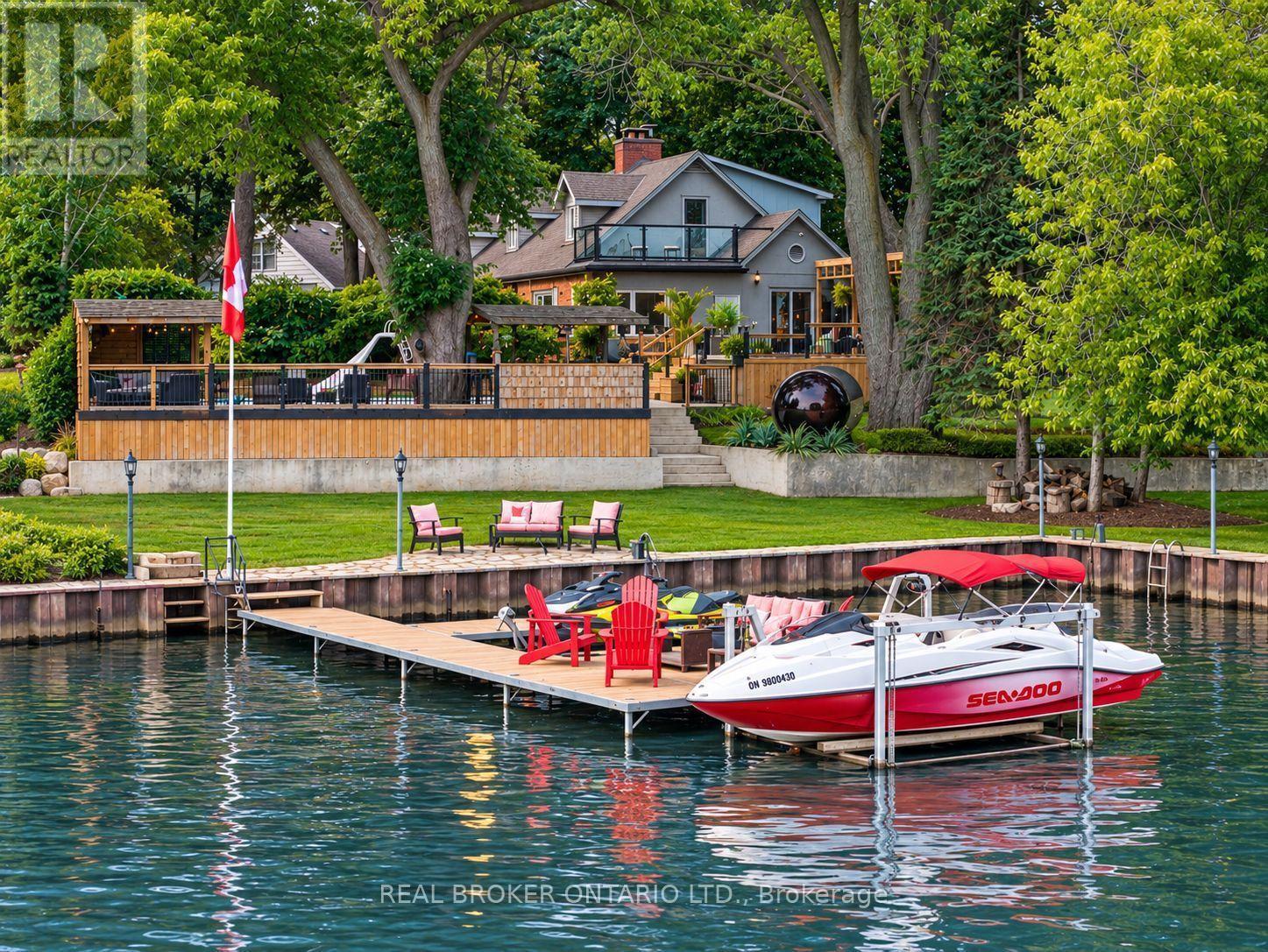 413 Indian Road, Burlington, ON L7T 3T4, Burlington