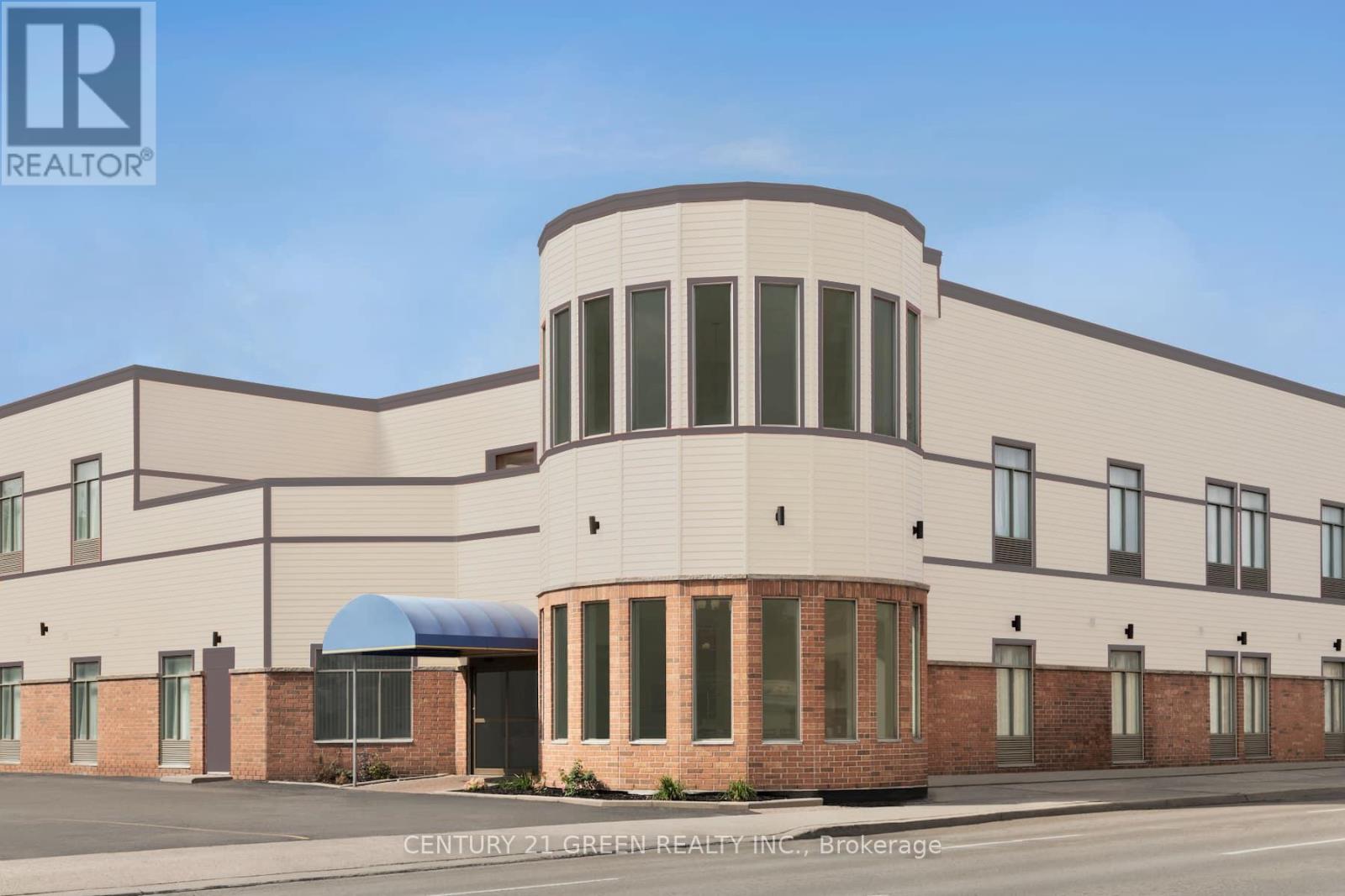 210 MAIN STREET E, Hamilton