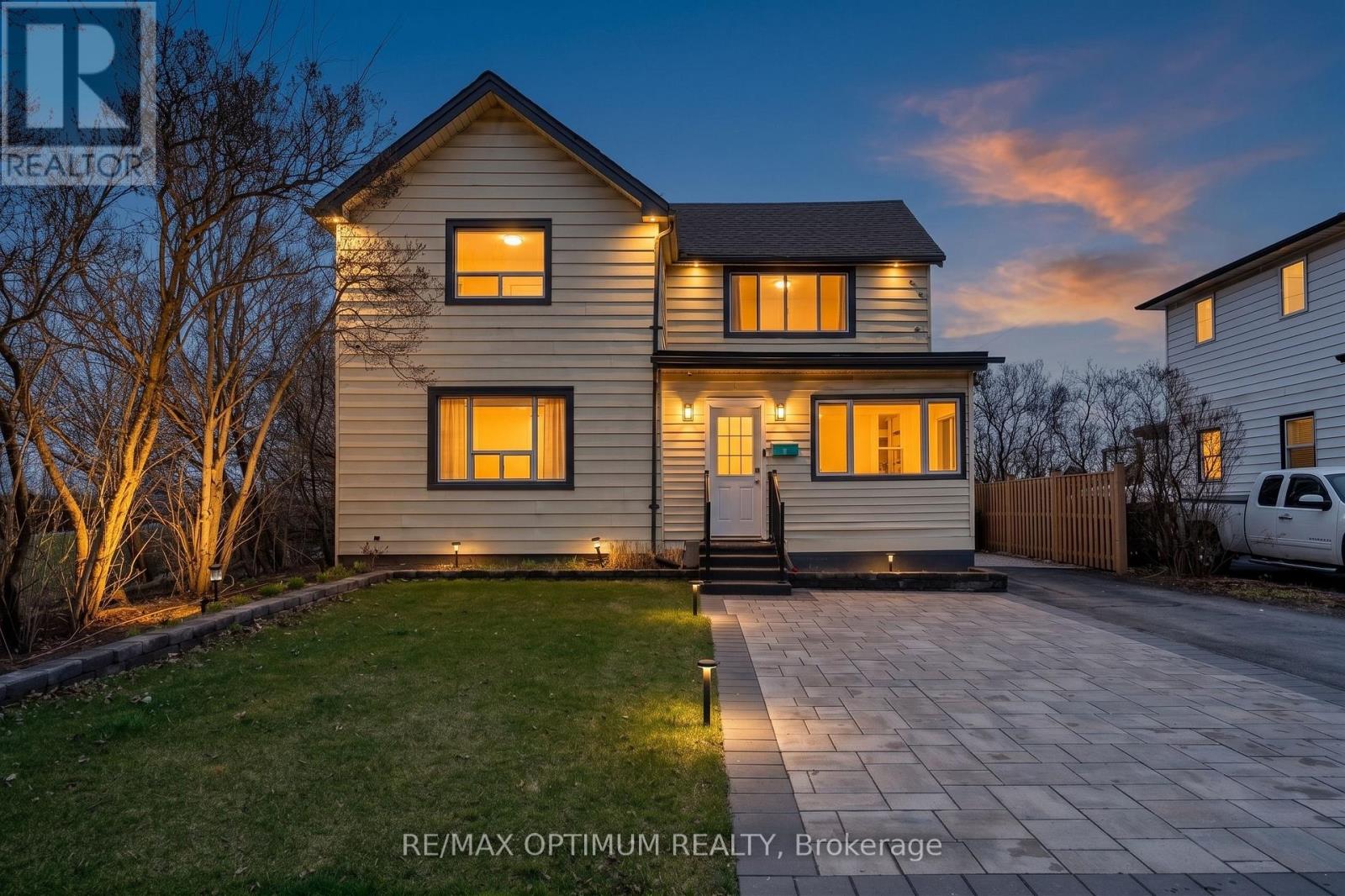 1019 Beach Boulevard, Hamilton, ON L8H 6Z8, Hamilton