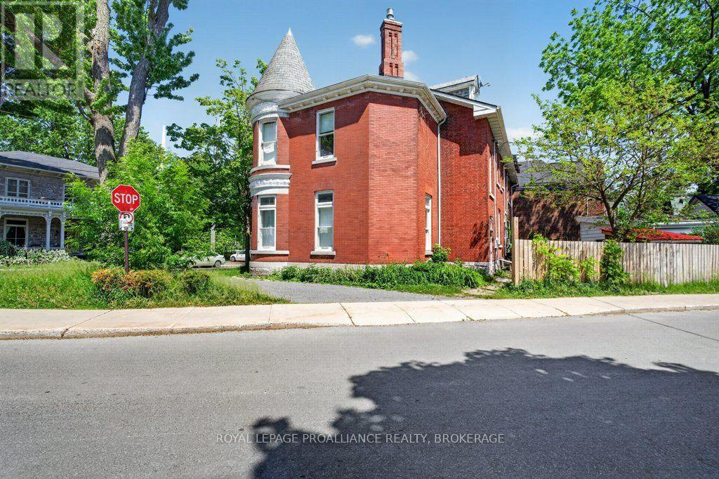 162 EARL STREET, Kingston